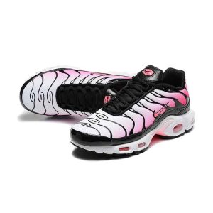 Nike Aurora Flow